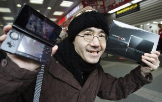 Nintendo 3DS продава 400 000 бройки за ден в Япония 
