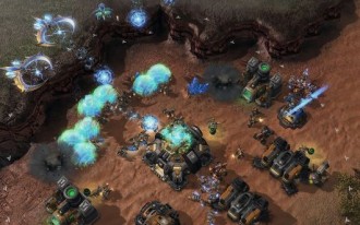 StarCraft II: Heart of the Swarm на пазара през март догодина
