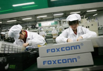 Производствения гигант Foxconn започва да прави мобилни игри