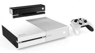 Microsoft готви и бял Xbox One?