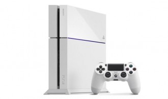 Белият PlayStation 4 дебютира по-късно през годината в Европа