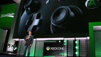 Шефът на Xbox поздравява Sony за Bloodborne