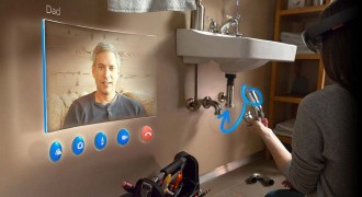 Бившият директор на Mass Effect ще работи по HoloLens