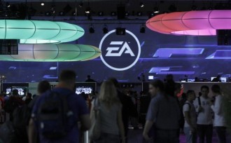 EA със спад в печалбите, вижда светлина в тунела